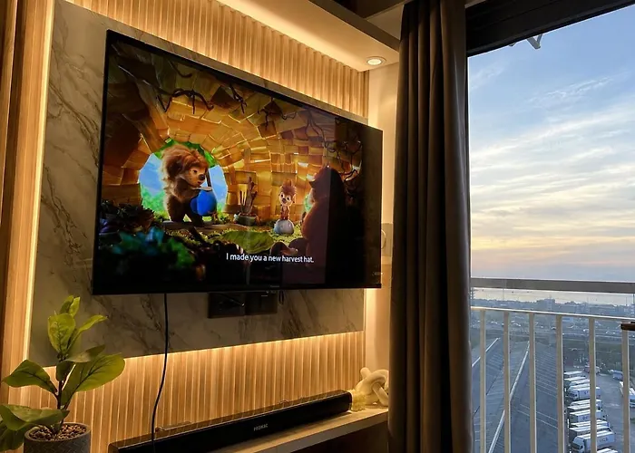 Skyway View 2br L Near Naia L Xbox L Netflix *