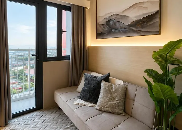 Skyway View 2br L Near Naia L Xbox L Netflix Apartamento *